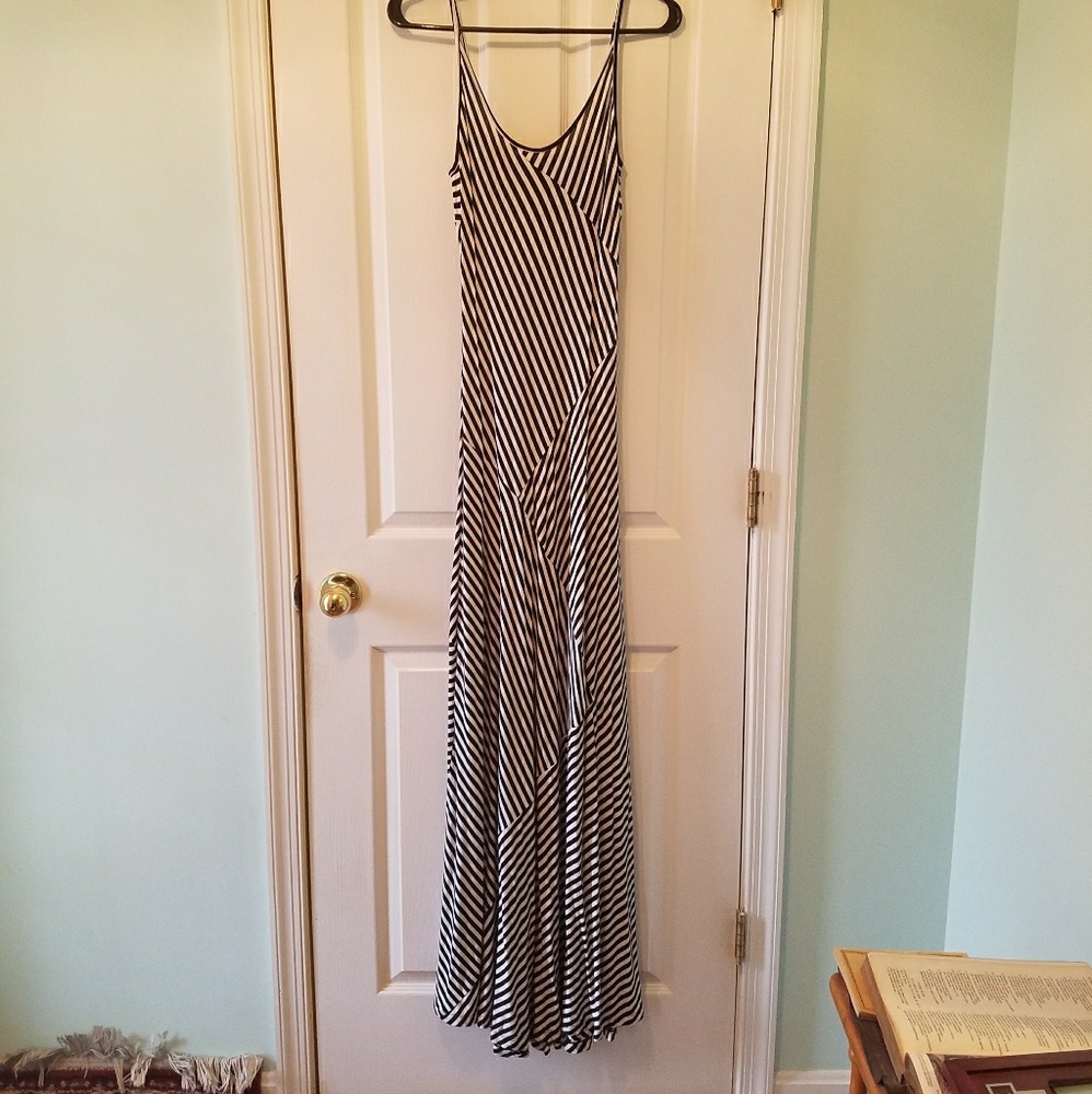 Black and White Maxi Dress size small